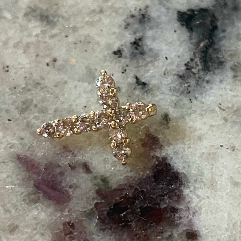 Kay Jewellery 18k Solid Gold .31ct Diamond Colorless